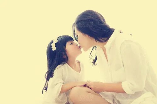 婚纱亲子照图片欣赏 拍摄亲子照主意事项