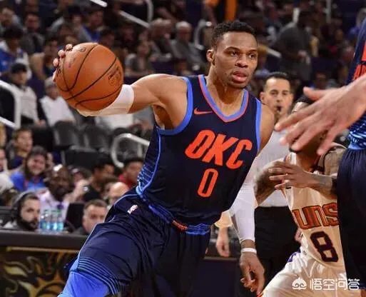威少对阵热火狂摘18个篮板,如何看待他为了场均三双刷数据的行为?