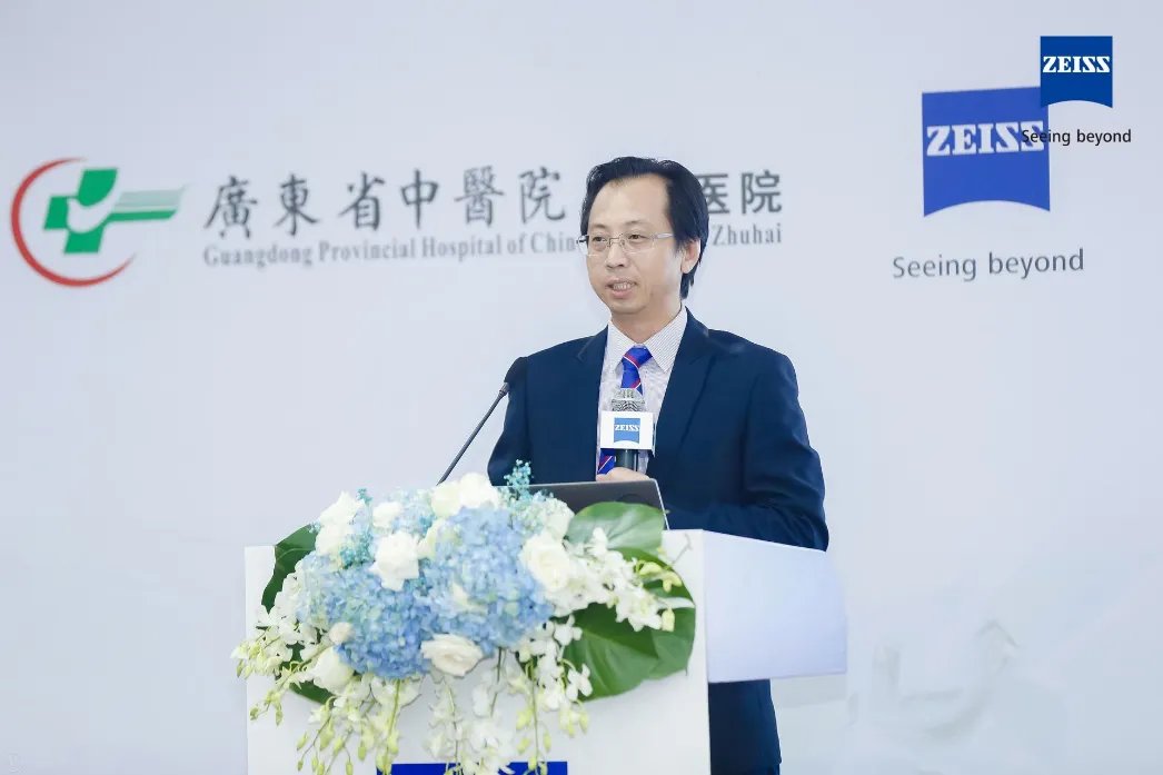 广东省中医院珠海医院迎来手术新“神器” 3D眼镜配合4K屏幕让手术更安全、高效