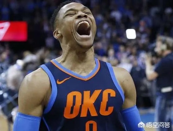 威少对阵热火狂摘18个篮板,如何看待他为了场均三双刷数据的行为?