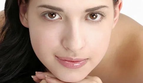 广州哪家医院隆鼻修复口碑好