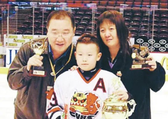 梁欢年轻时照片曝光  英达说第三任妻子梁欢的帮助最大