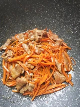 胡萝卜炒肉