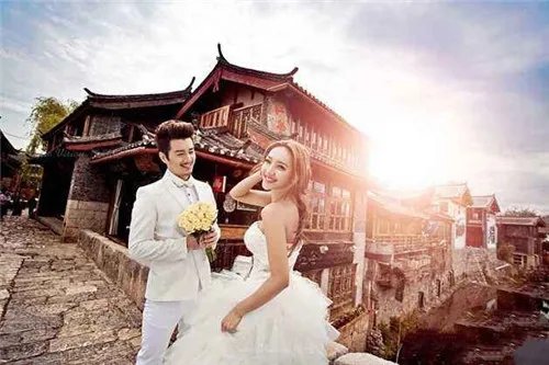 重庆婚纱摄影哪个好 有哪些不错的婚纱摄影推荐
