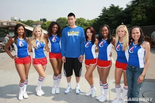 红到发紫！NBA 2K12更新林书豪数据