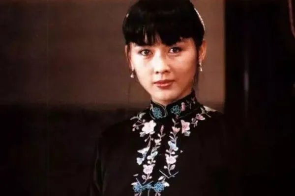 《趟过男人河的女人》这部电视剧究竟讲述了怎样的故事?