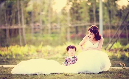 婚纱亲子照图片欣赏 拍摄亲子照主意事项