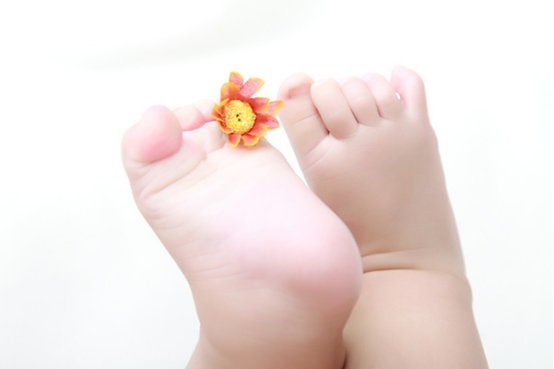 小孩脚痛有几种原因