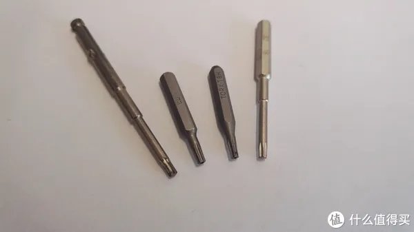 我的那些电动工具们 篇三十五：好用才是硬道理—小评手里在用的四款精修螺丝刀套装