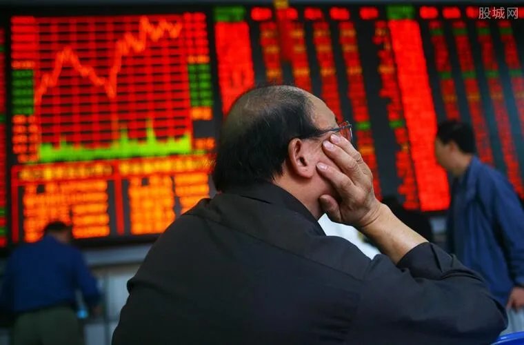 A股确认延迟开市 将于2月3日起正常交易