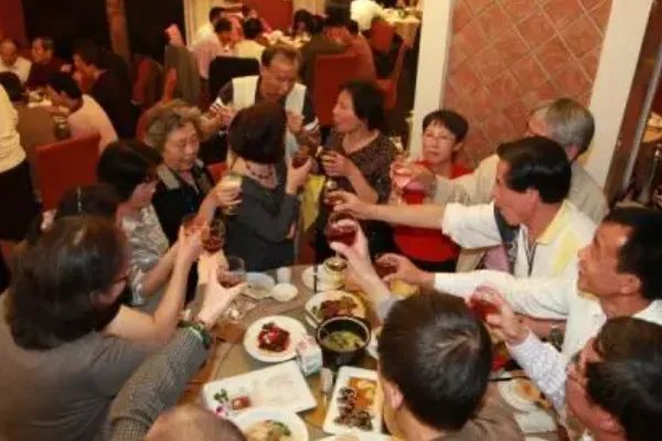 劝酒词有那种？