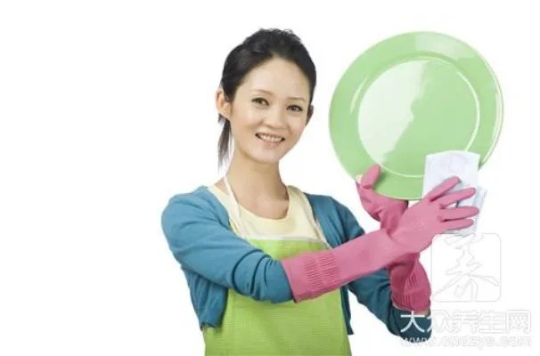 厨房去污渍的小妙招