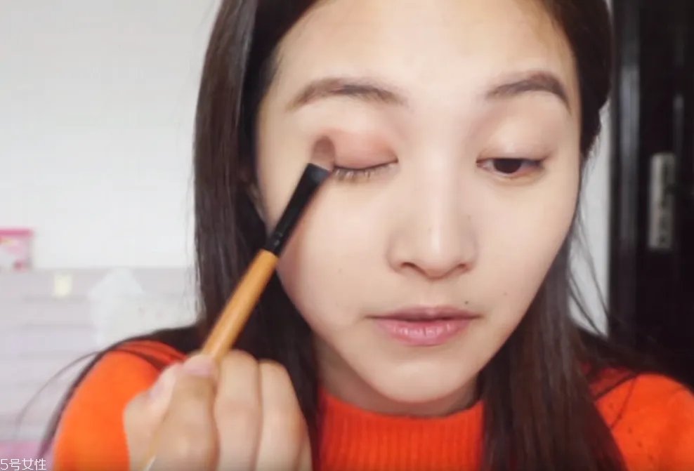 眼镜妆容怎么画图解教程