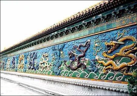 关于北京故宫的九龙壁
