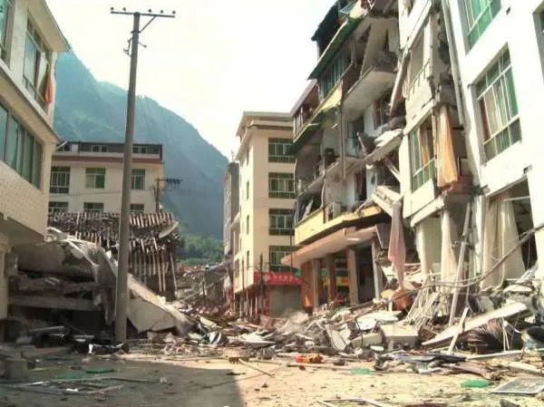 内蒙发生地震，我们在遇到地震的时候如何去应对？