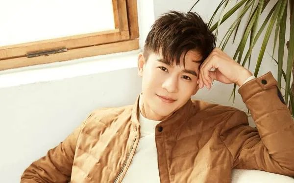 乔振宇与王丽坤恋爱8年，最后却分道扬镳，转身闪婚王倩一，啥情况？