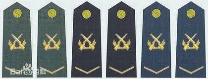 一级士官肩章是什么样的?
