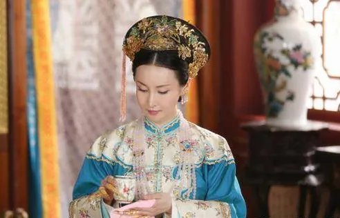 康熙四妃之首的惠妃是什么结局？凄惨地死于宫中