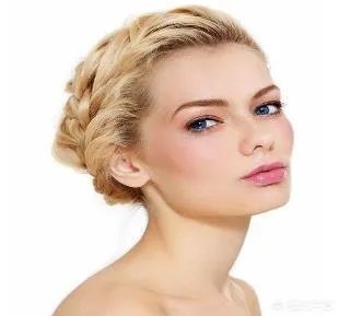 割双眼皮手术需要多少钱？