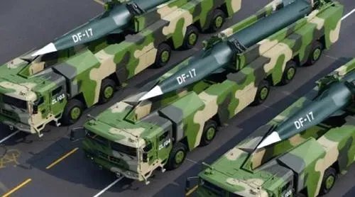 东风17高超音速导弹有多强，为何美国惶恐不已？