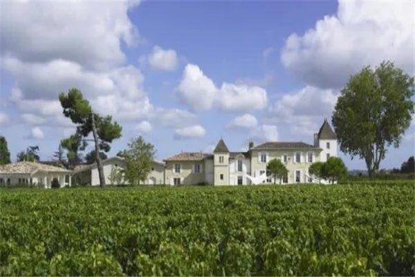 波尔多有哪些顶级的酒庄？波尔多酒庄排名