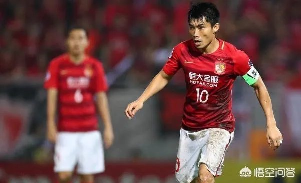 恒大38岁老将郑智送出世界级妙传，就连央视解说也被征服感叹！你怎么看？