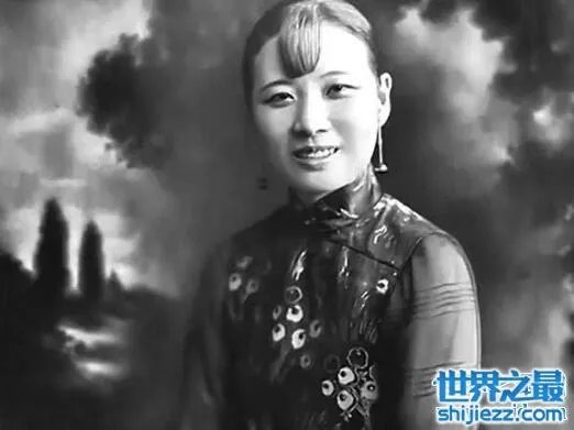 宋美龄年轻时照片曝光，民国第一夫人的风采 