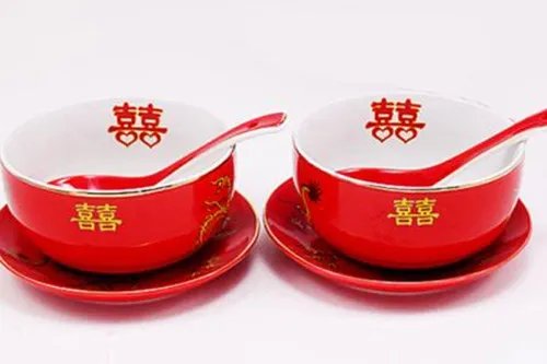 朋友结婚纪念日送什么礼物好 九款礼物略表心意