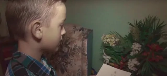 九岁男孩为什么给川普发工资?