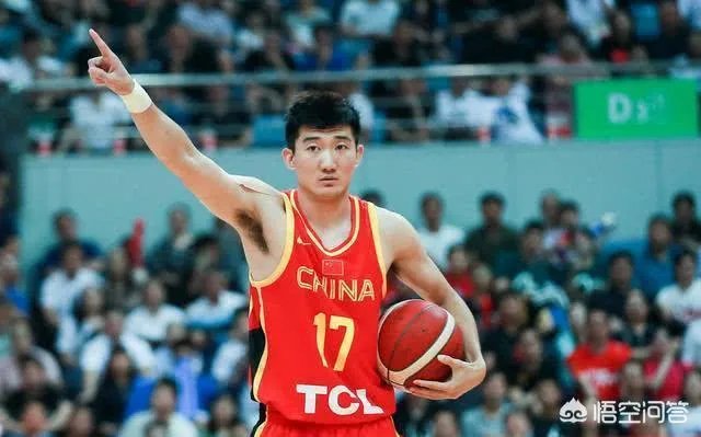 中国男篮70-73巴西，孙铭徽14分钟拿下9分2，方硕39分钟9分，怎么评价？