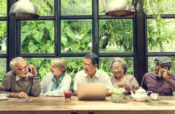 健安喜(GNC)辅酶Q-10软胶囊200mg*30粒适合什么样的人群使用呢？