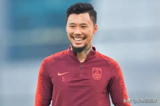 大家对国足又踢乌龙球有什么感受？