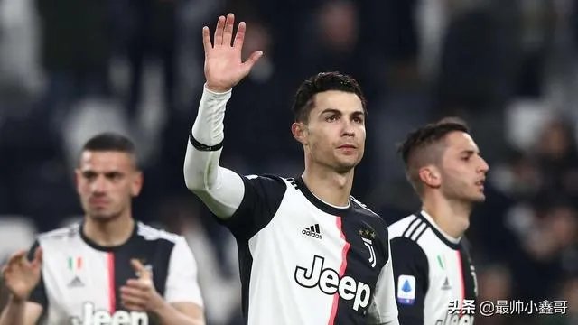 被球迷挑衅叫梅西，C罗摸裆回应，他会被追加处罚吗？