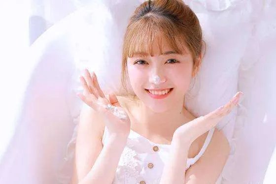 双子座的女人是否都开朗、聪明呢？