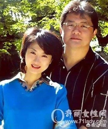 请问，主持人胡紫薇和体育频道张斌之间，是怎么回事呢？