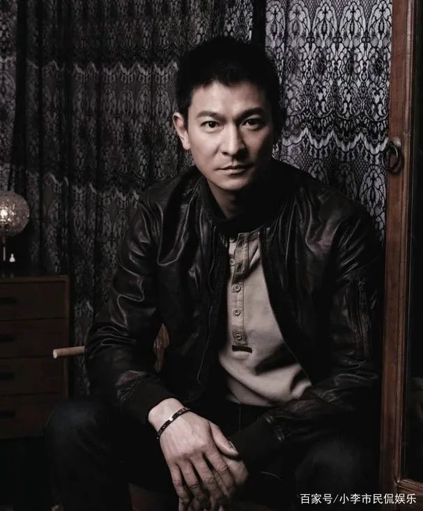 刘德华弟弟罕见露面