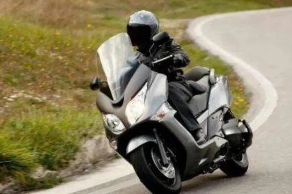 摩托车价格大全踏板摩托车多少钱一辆?