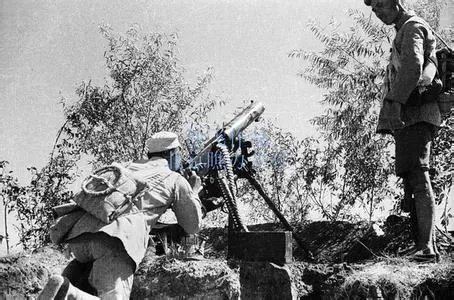 搞笑机枪扫射图片