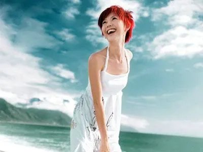 歌词中有一句是“相信你只是怕伤害我，不是骗我…”