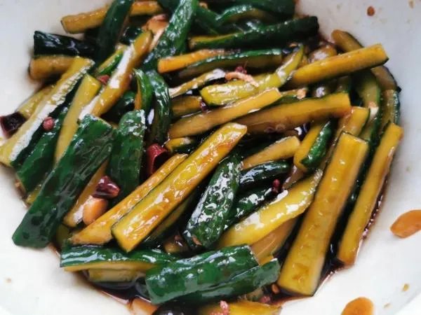 腌制黄瓜的方法与步骤？