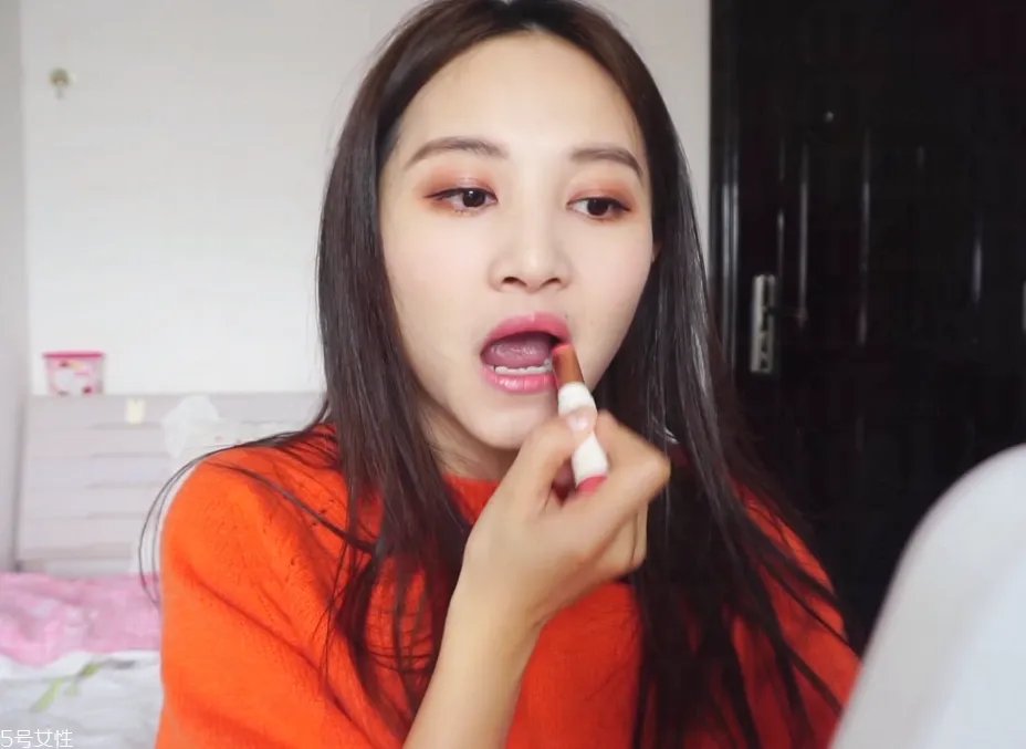 眼镜妆容怎么画图解教程