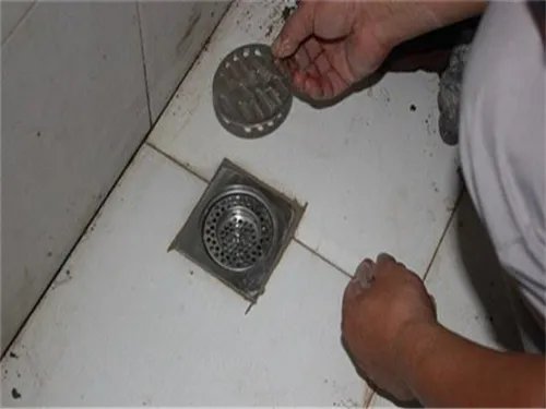地漏是怎么安装上去的