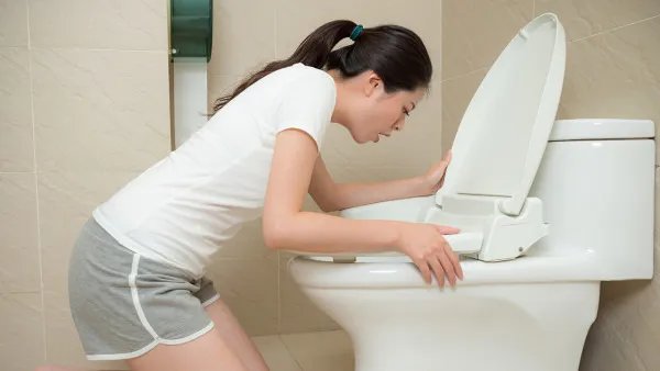 受凉呕吐怎么办