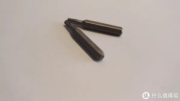 我的那些电动工具们 篇三十五：好用才是硬道理—小评手里在用的四款精修螺丝刀套装