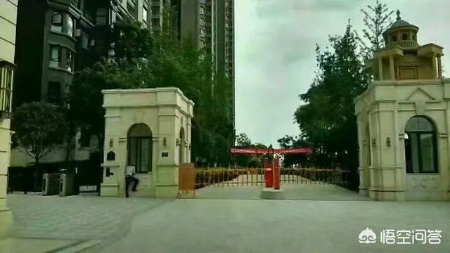 成都现在适合买新房还是二手？