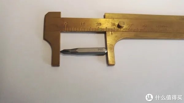 我的那些电动工具们 篇三十五：好用才是硬道理—小评手里在用的四款精修螺丝刀套装