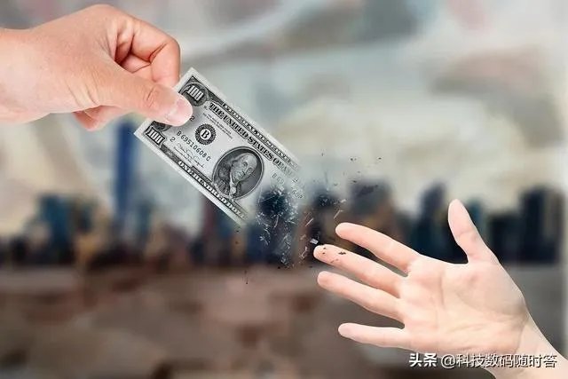 美国疾控中心主任表示或2300万感染，咋回事？美国会完吗？