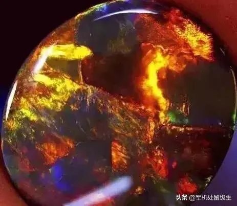 什么是半宝石？