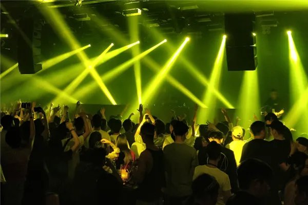 泉州十大酒吧排行榜：赫本酒吧上榜，潮人酒吧第七