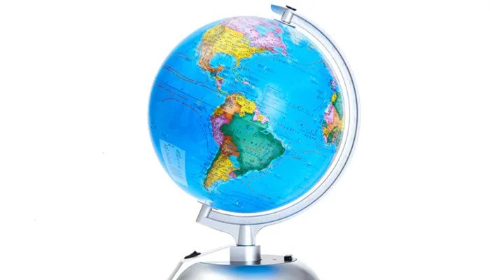 地球仪上纬线指的哪个方向 地球仪上纬线指示什么方向